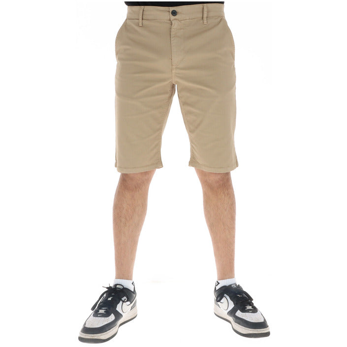 Lyle & Scott Men Shorts